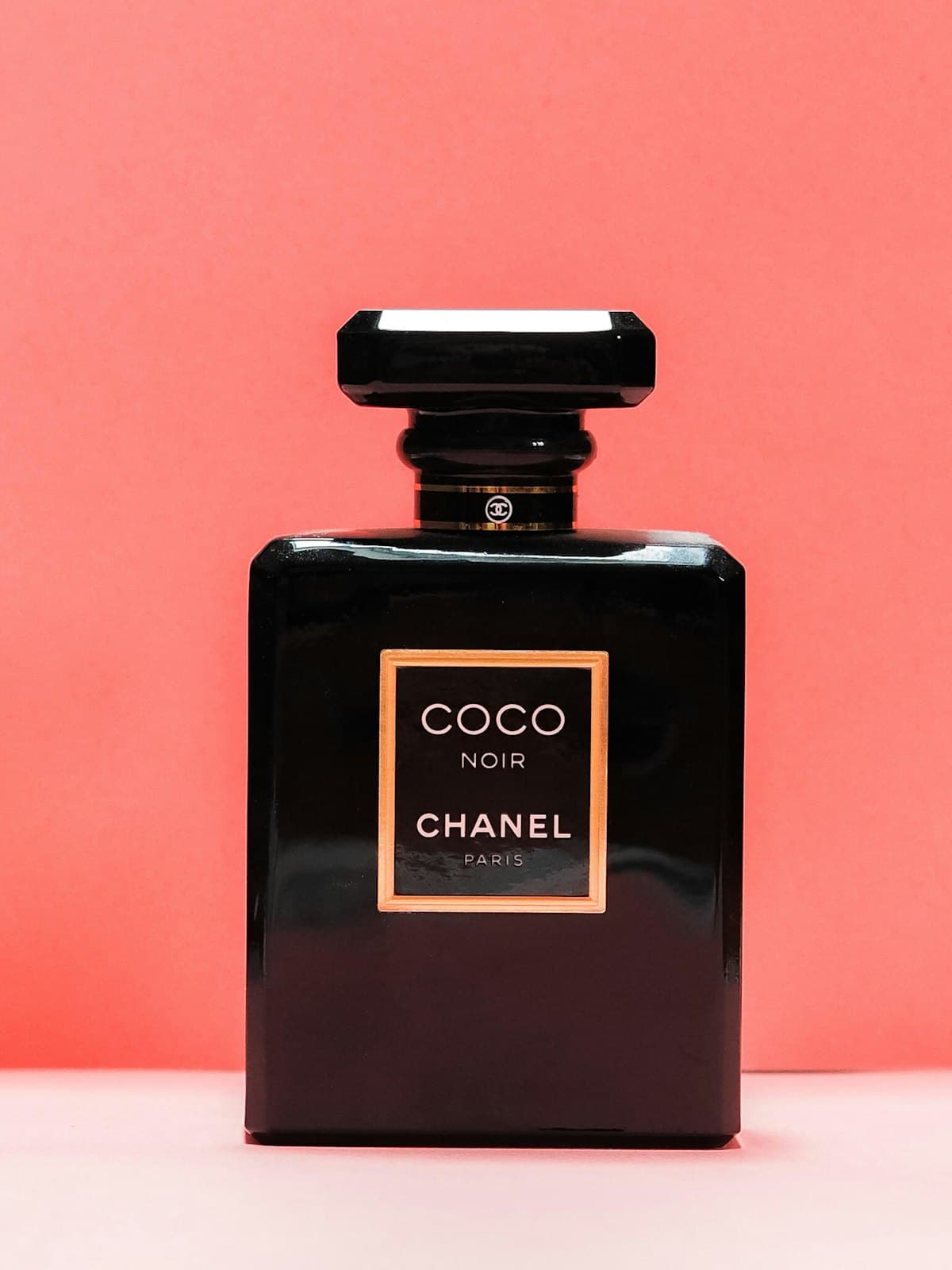 Sahara Saffron bottle